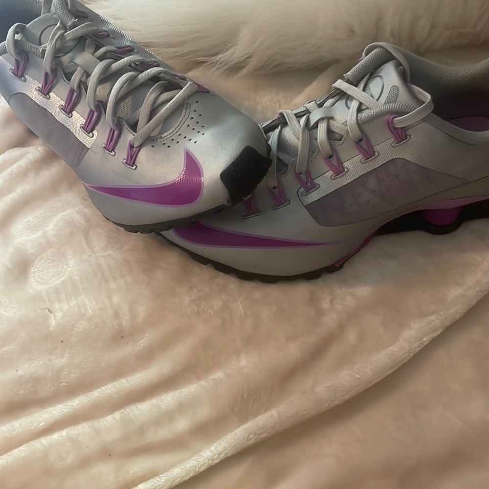 Woman’s Nike Shox